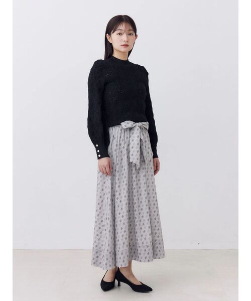 TONAL(トーナル)の「TLモノグラムギャザーフレアスカート(スカート・レディース・ブラック/ベージュ・MEDIUM/SMALL)」の10枚目の写真