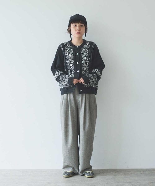 yuni(ユニ )の「W/Ny jacquard knit cardigan(ニット/セーター・レディース・ホワイト/チャコールグレー・FREE)」の3枚目の写真