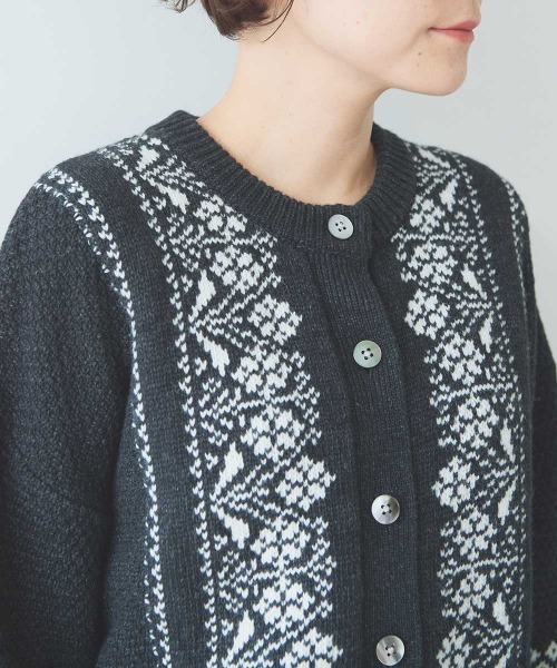 yuni(ユニ )の「W/Ny jacquard knit cardigan(ニット/セーター・レディース・ホワイト/チャコールグレー・FREE)」の13枚目の写真