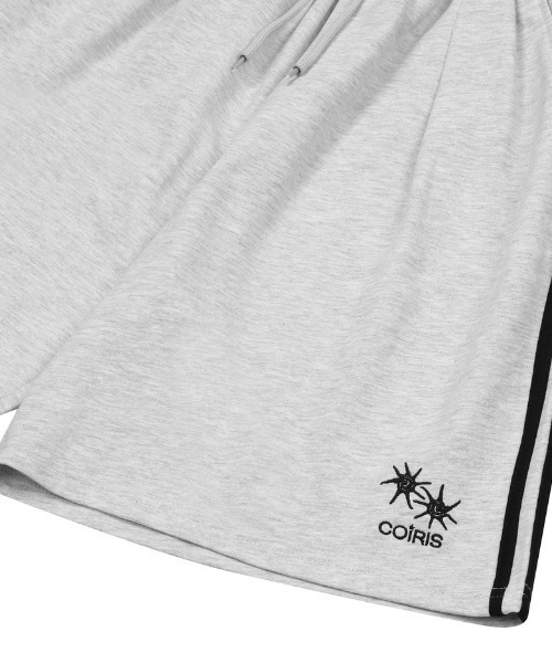 COIRIS(コイリス)の「A'GEM/9 × .kom 『COIRIS/コイリス』 EVRO SIDE TRACK LINE SWEAT HALF PANTS/EVROサイドラインハーフパンツ(スウェットパンツ・レディース・ブラック/ライトグレー・FREE)」の5枚目の写真