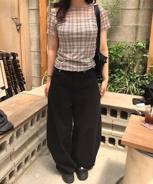 VIBGYOR(ヴィブジョー)の「【TUNE】半袖チェック柄カットソー(Tシャツ/カットソー・レディース・ベージュ/グレー・FREE)」の6枚目の写真