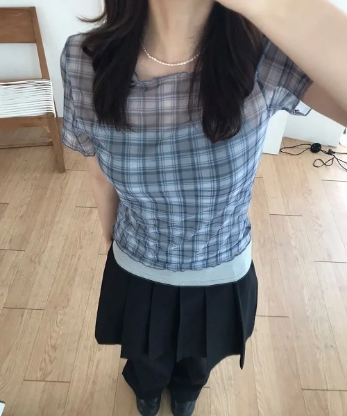 VIBGYOR(ヴィブジョー)の「【TUNE】半袖チェック柄カットソー(Tシャツ/カットソー・レディース・ベージュ/グレー・FREE)」の11枚目の写真