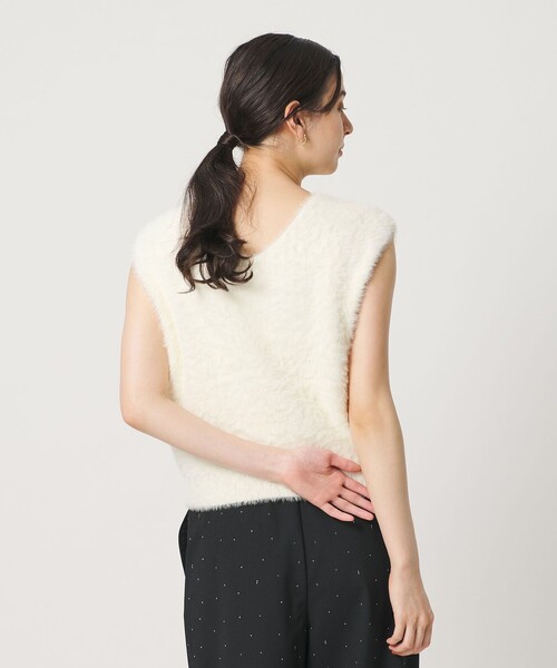BEAUTY&YOUTH UNITED ARROWS(ビューティーアンドユースユナイテッドアローズ)の「2WAY シャギーニットベスト(ベスト・レディース・ブラウン系/ライトグレー/オフホワイト・FREE)」の10枚目の写真