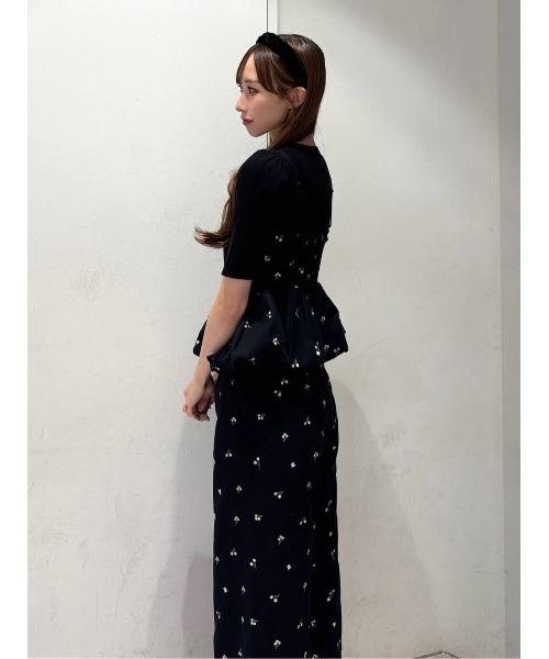 REDYAZEL(レディアゼル)の「【Fleur monogram Series】フルールモノグラムエンブロイダリーバルーンペプラムビスチェ(キャミソール・レディース・ベージュ/ネイビー/ライトグレー・FREE)」の17枚目の写真