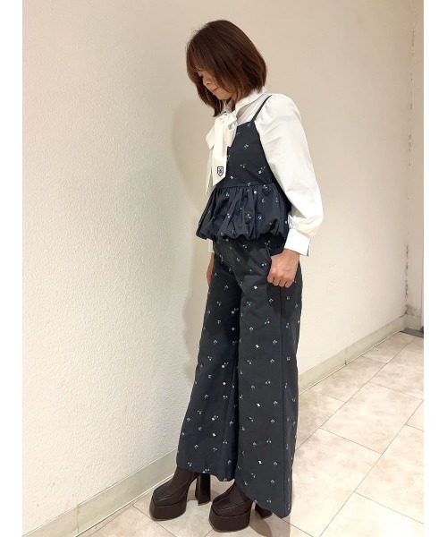 REDYAZEL(レディアゼル)の「【Fleur monogram Series】フルールモノグラムエンブロイダリーバルーンペプラムビスチェ(キャミソール・レディース・ベージュ/ネイビー/ライトグレー・FREE)」の19枚目の写真