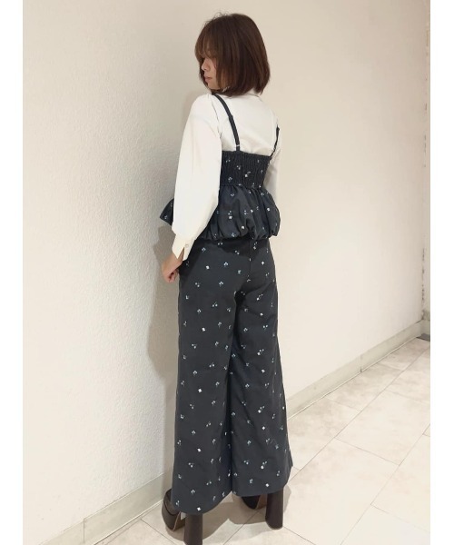 REDYAZEL(レディアゼル)の「【Fleur monogram Series】フルールモノグラムエンブロイダリーバルーンペプラムビスチェ(キャミソール・レディース・ベージュ/ネイビー/ライトグレー・FREE)」の20枚目の写真