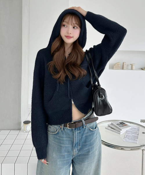 Ada.(エイダ)の「配色ドローコード付き モヘアライク パーカー(パーカー・レディース・チャコール/ネイビー/アイボリー・FREE)」の17枚目の写真