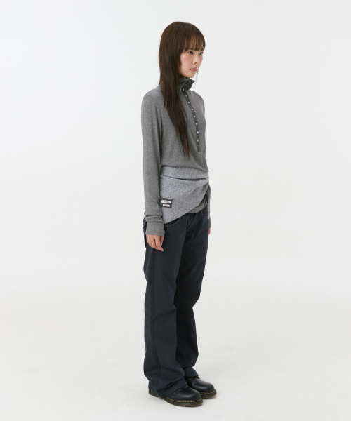OHESHIO(オヘシオ)の「BUTTON スリム ロングスリーブ、チャコール(Tシャツ/カットソー・レディース・その他・FREE)」の6枚目の写真