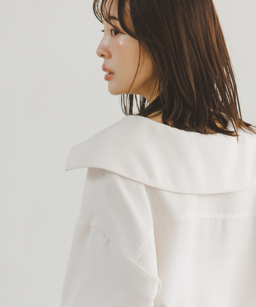 Noble（ノーブル）の「《追加》オーバーカラーゴールドボタンブラウス（シャツ/ブラウス・レディース・ホワイト系その他/ネイビー・FREE）」の4枚目の写真