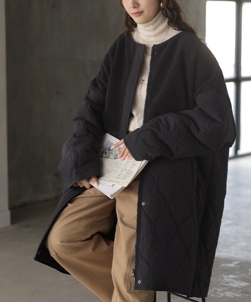 HUG.U（ハグユー）の「ボア × 中綿 異素材コート（ノーカラーコート・レディース・カーキ/アッシュグレー/ブラック・FREE）」の4枚目の写真