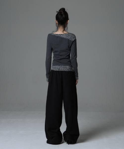 GILAARCHIVE(ギラアーカイブ)の「LEOPARD LAYERED P.B.A LONG SLEEVE_CHARCOAL(Tシャツ/カットソー・レディース・その他・FREE)」の4枚目の写真