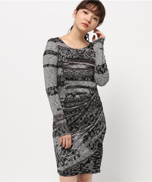 Desigual（デシグアル）の「「Desigual/デシグアル」ワンピース（ワンピース・レディース・ブラック/ブラック系その他・SMALL/MEDIUM/LARGE/X-LARGE/X-SMALL/XX-LARGE）」の2枚目の写真