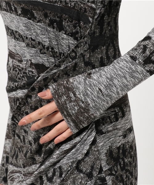 Desigual（デシグアル）の「「Desigual/デシグアル」ワンピース（ワンピース・レディース・ブラック/ブラック系その他・SMALL/MEDIUM/LARGE/X-LARGE/X-SMALL/XX-LARGE）」の8枚目の写真