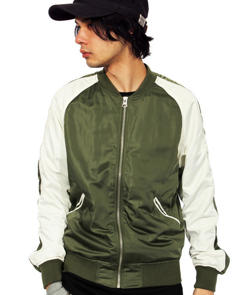 ８(eight)（エイト）の「スカジャン サテン（ブルゾン・メンズ・ブルー/グレー/カーキ/ブラック/ネイビー/ピンク・X-LARGE/MEDIUM/LARGE）」の4枚目の写真