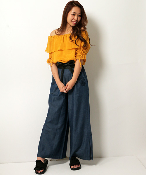 VENCEEXCHANGE（ヴァンスエクスチェンジ）の「サッシュ付刺繍使いデニムワイドパンツ（デニムパンツ・レディース・ネイビー/ブルー・MEDIUM）」の5枚目の写真