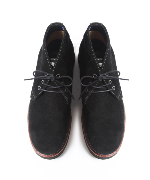 SILAS(サイラス)の「SILAS×JW×UBIQ CHUKKA BOOTS(ブーツ・メンズ・ブラック/ベージュ・8.5/9/9.5/10)」の1枚目の写真