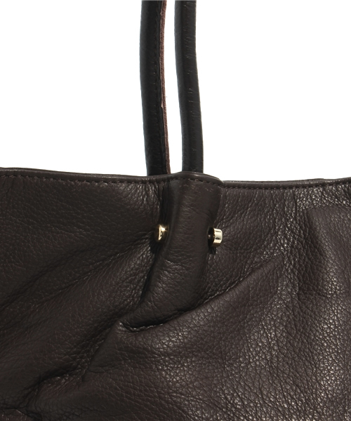 NANO universe（ナノユニバース）の「King Medal(キング メダル)/ プレーン レザー トートバッグ(S)（トートバッグ・メンズ・ブラック/カーキ/ブルー/グリーン/レッド/グレー/ライトブラウン/ブラウン/ダークブラウン・FREE）」の12枚目の写真