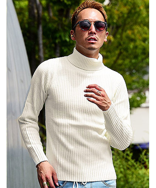 DIVINER（ディヴァイナー）の「リブタートルネックニット セーター（ニット/セーター・メンズ・ブラック系その他3/オフホワイト/ブラック系その他/グレー系その他/ブルー系その他/ブラック系その他2/ブラック・L/XL）」の2枚目の写真