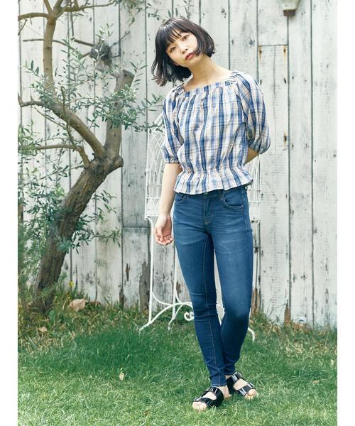 earth music&ecology（アースミュージックアンドエコロジー）の「・マドラスオフショルプルオーバー ●（シャツ/ブラウス・レディース・ベージュ/サックスブルー/ラベンダー/ピンク・FREE）」の12枚目の写真