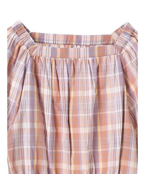 earth music&ecology（アースミュージックアンドエコロジー）の「・マドラスオフショルプルオーバー ●（シャツ/ブラウス・レディース・ベージュ/サックスブルー/ラベンダー/ピンク・FREE）」の5枚目の写真