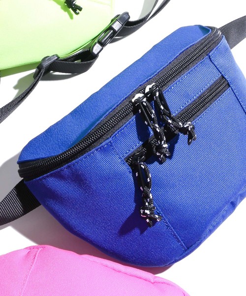WEGO（ウィゴー）の「WEGO/ミニマムウエストバッグ（ボディバッグ/ウエストポーチ・メンズ・ホワイト/ブラック/パープル/レッド/ピンク/イエロー/ブルー/その他1/キャメル/シルバー/その他2・FREE）」の4枚目の写真