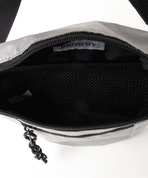 WEGO（ウィゴー）の「WEGO/ミニマムウエストバッグ（ボディバッグ/ウエストポーチ・メンズ・ホワイト/ブラック/パープル/レッド/ピンク/イエロー/ブルー/その他1/キャメル/シルバー/その他2・FREE）」の16枚目の写真