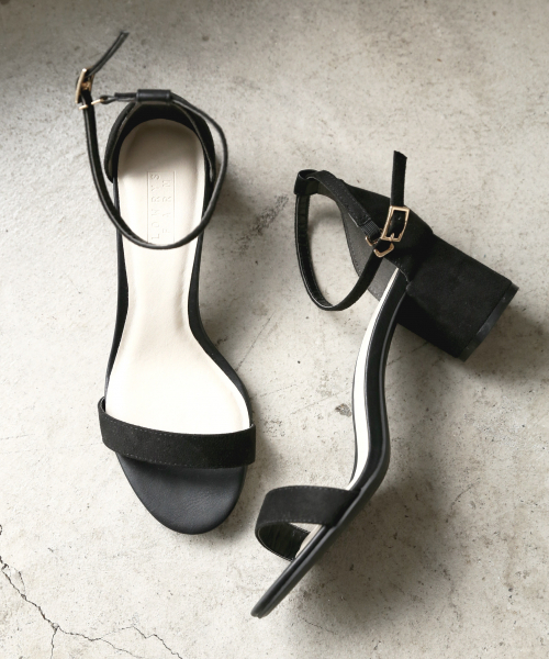 LOWRYS FARM（ローリーズファーム）の「ヒールサンダル　823112（サンダル・レディース・ブラック/ブルー/オフホワイト・SMALL/MEDIUM/LARGE）」の2枚目の写真