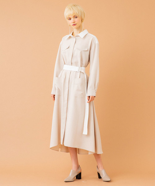 UNITED TOKYO（ユナイテッドトウキョウ）の「アシンメトリーシャツワンピース（ワンピース・レディース・ライトベージュ/ネイビー/ブルー・1）」の15枚目の写真