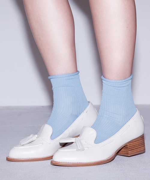 Jeffrey Campbell（ジェフリーキャンベル）の「タッセル付オックスフォードパンプス（パンプス・レディース・アイボリー/ブラック・36/37/38/35/39）」の2枚目の写真