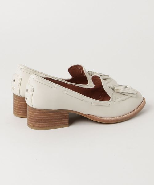 Jeffrey Campbell（ジェフリーキャンベル）の「タッセル付オックスフォードパンプス（パンプス・レディース・アイボリー/ブラック・36/37/38/35/39）」の4枚目の写真