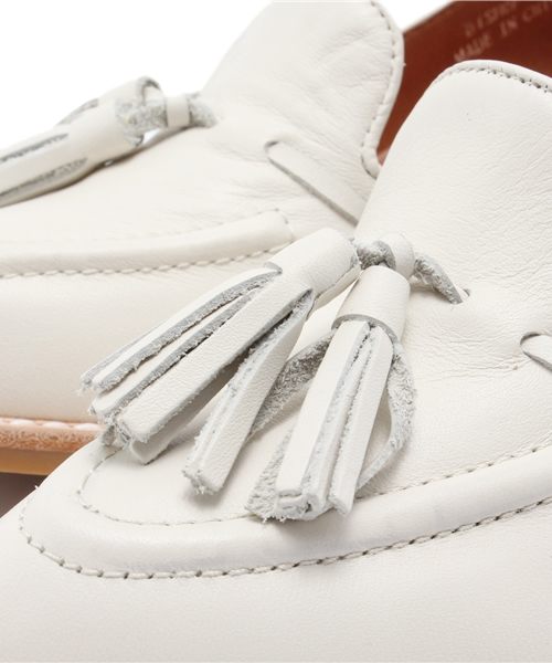 Jeffrey Campbell（ジェフリーキャンベル）の「タッセル付オックスフォードパンプス（パンプス・レディース・アイボリー/ブラック・36/37/38/35/39）」の8枚目の写真