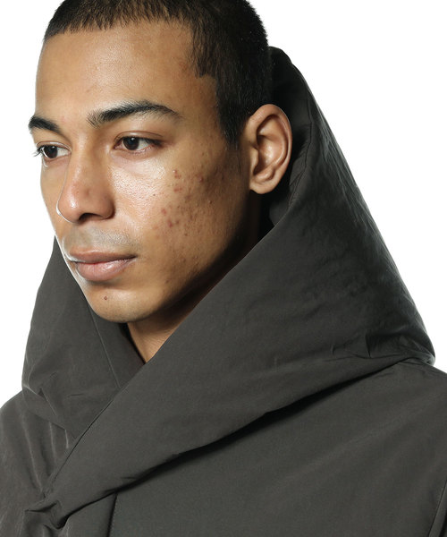 ATTACHMENT（アタッチメント）の「Pe/Nyピーチスキンフーデットダウンコート（ダウンジャケット/コート・メンズ・ブラック/グレー系その他・1/2/3）」の8枚目の写真