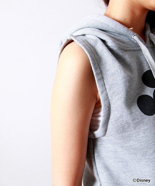 WEGO（ウィゴー）の「∴WEGO/ノースリーブパーカー(ミッキーマウス)（パーカー・レディース・オフホワイト/スミクロ/杢グレー・FREE）」の6枚目の写真