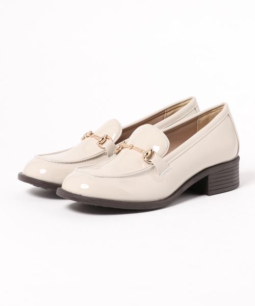 byあしながおじさん（バイアシナガオジサン）の「モカビットローファー　-8710251（ローファー・レディース・ブラック/アイボリー/カーキ/ブラウン/グリーン/ライトブラウン/ダークブラウン/ピンク/オフホワイト/チョコ/グレイッシュベージュ・22.5cm/23.0cm/23.5cm/24.0cm/24.5cm）」の3枚目の写真