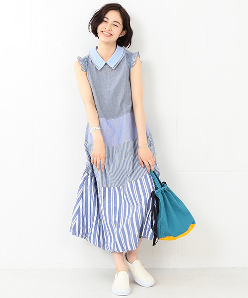 BEAMS BOY（ビームスボーイ）の「Napron / POUCH（ハンドバッグ・レディース・レッド/ブルー・ONE SIZE）」の4枚目の写真