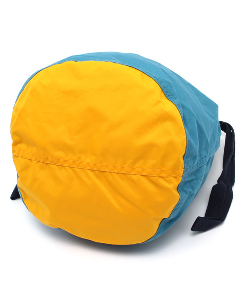 BEAMS BOY（ビームスボーイ）の「Napron / POUCH（ハンドバッグ・レディース・レッド/ブルー・ONE SIZE）」の12枚目の写真