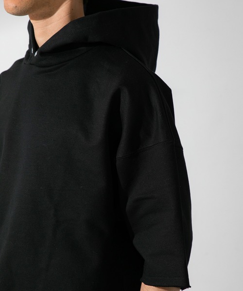 UNITED TOKYO（ユナイテッドトウキョウ）の「ハードウラケハーフスリーブフードプルオーバー/スウェット（パーカー・メンズ・ブラック/グリーン/サックスブルー/パープル・1/2/3）」の9枚目の写真