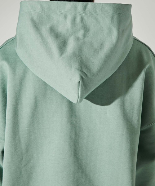 UNITED TOKYO（ユナイテッドトウキョウ）の「ハードウラケハーフスリーブフードプルオーバー/スウェット（パーカー・メンズ・ブラック/グリーン/サックスブルー/パープル・1/2/3）」の18枚目の写真