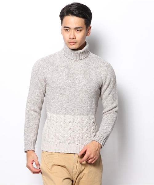 BEAMS F(ビームスエフ)の「Altea / 別注メランジカラータートル(ニット/セーター・メンズ・オフホワイト/ネイビー/ベージュ・X-SMALL/SMALL)」の1枚目の写真