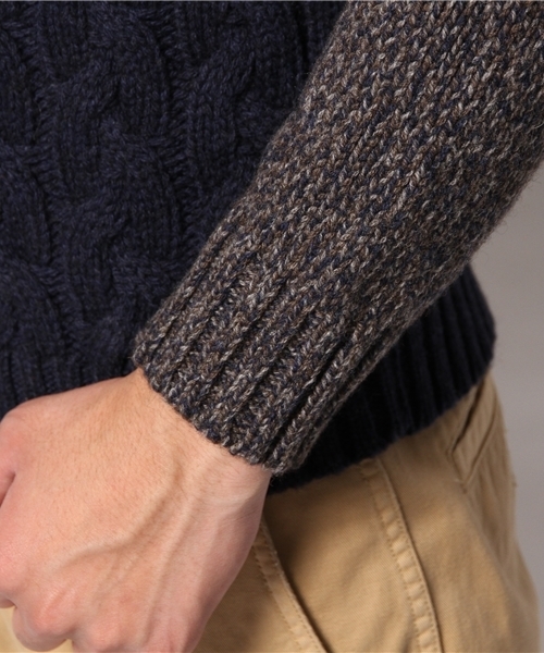 BEAMS F(ビームスエフ)の「Altea / 別注メランジカラータートル(ニット/セーター・メンズ・オフホワイト/ネイビー/ベージュ・X-SMALL/SMALL)」の5枚目の写真