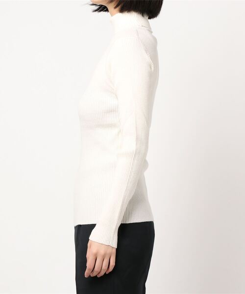 HONEYSUCKLE ROSE（ハニーサックルローズ）の「【HONEYSUCKLE ROSE】タートルネックニット（ニット/セーター・レディース・ブラウン/オフホワイト/ブルー・M/L）」の5枚目の写真