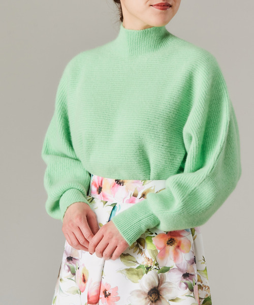 Tiara(ティアラ)の「アンゴラウールドルマンニット(ニット/セーター・レディース・アイボリー/ピンク/グリーン・FREE)」の3枚目の写真