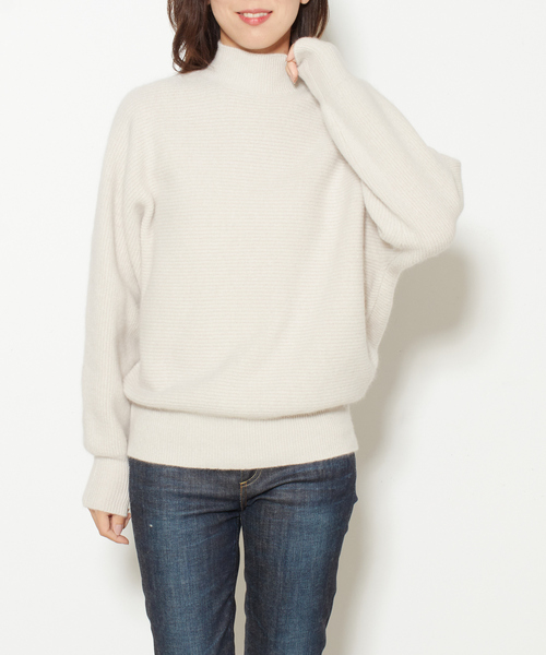 Tiara(ティアラ)の「アンゴラウールドルマンニット(ニット/セーター・レディース・アイボリー/ピンク/グリーン・FREE)」の5枚目の写真