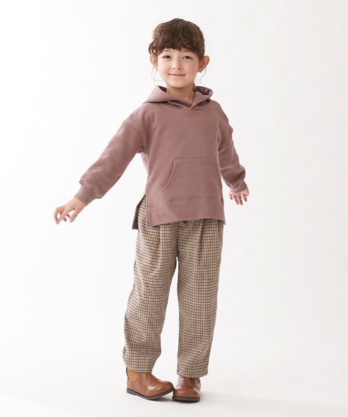 petit main(プティマイン)の「チェック柄タックパンツ(チノパンツ・キッズ・ベージュ/ライトベージュ・100cm/110cm/120cm/130cm/80cm/90cm)」の2枚目の写真