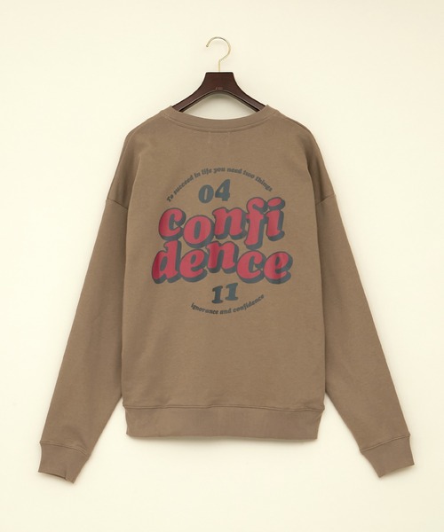 EMMA CLOTHES(エマクローズ)の「ビッグシルエット ワンポイントロゴ刺繍&バックロゴデザイン プルオーバースウェット/confidence(スウェット・メンズ・チャコールグレー/オフホワイト/ブルーグレー/ブラウン系その他・FREE)」の10枚目の写真