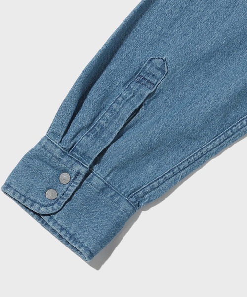 Levi's（リーバイス）の「OVERSIZE BARSTOW WESTERN RED CAST STONE（シャツ/ブラウス・メンズ・インディゴブルー・S/M/L/XL）」の7枚目の写真
