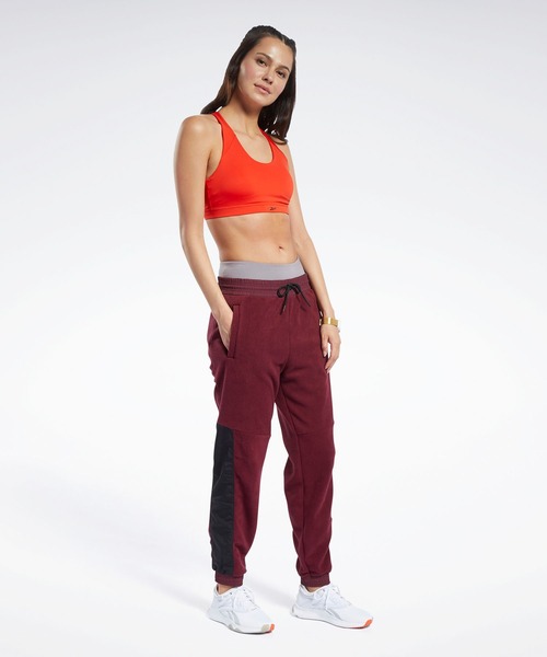 Reebok（リーボック）の「ワークアウト レディ ミディアムインパクト ブラ / Workout Ready Medium-Impact Bra（スポーツブラ・レディース・ブラック/グリーン/レッド・SMALL/MEDIUM/LARGE/X-LARGE/X-SMALL/XX-LARGE/XX-SMALL）」の17枚目の写真