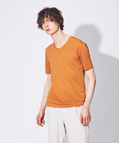 ABAHOUSE(アバハウス)の「【FLEX COOL】超接触冷感 スムースVネック Tシャツ(Tシャツ/カットソー・メンズ・オフホワイト/グレイッシュブルー/ダークネイビー/ダークオレンジ・44/46/48/50)」の4枚目の写真