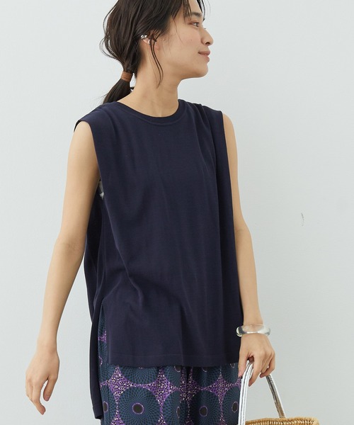 SALON adam et rope'（サロン アダム エ ロペ）の「SMART ICEノースリーブニット（ニット/セーター・レディース・パープル/ネイビー/ブルー系その他4・FREE）」の2枚目の写真