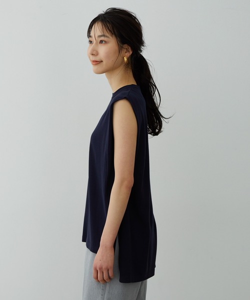 SALON adam et rope'（サロン アダム エ ロペ）の「SMART ICEノースリーブニット（ニット/セーター・レディース・パープル/ネイビー/ブルー系その他4・FREE）」の8枚目の写真